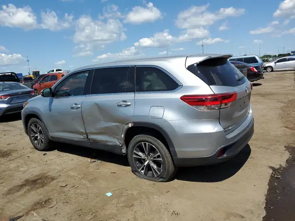 5TDZARFH1KS053120 2019 TOYOTA HIGHLANDER - Image 2