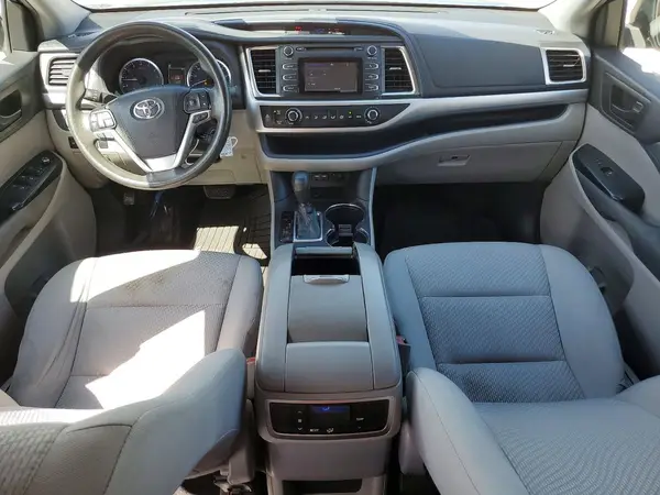 5TDZARFH1KS055448 2019 TOYOTA HIGHLANDER - Image 8