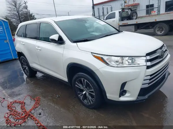 5TDZARFH1KS055739 2019 TOYOTA HIGHLANDER - Image 1
