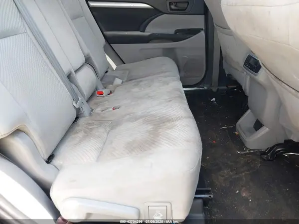 5TDZARFH1KS056471 2019 TOYOTA HIGHLANDER - Image 8
