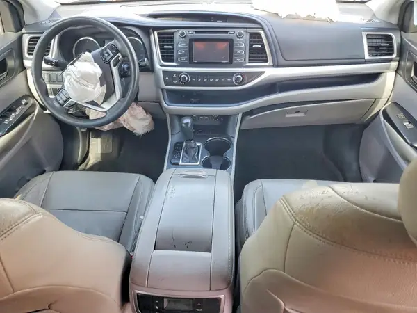 5TDZARFH1KS060763 2019 TOYOTA HIGHLANDER - Image 8