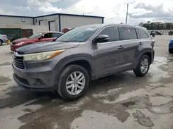 5TDZARFH2GS018027 2016 TOYOTA HIGHLANDER