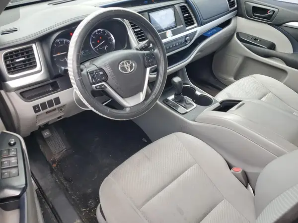 5TDZARFH2GS018027 2016 TOYOTA HIGHLANDER - Image 8