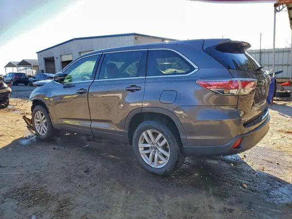 5TDZARFH2GS018545 2016 TOYOTA HIGHLANDER - Image 2