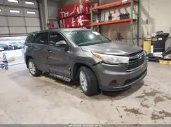 5TDZARFH2GS019128 2016 TOYOTA HIGHLANDER
