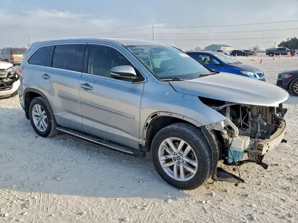 2016 TOYOTA HIGHLANDER COPART lot 72372835 auction photo 4