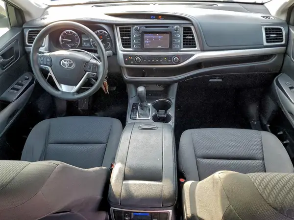 5TDZARFH2GS019307 2016 TOYOTA HIGHLANDER - Image 8