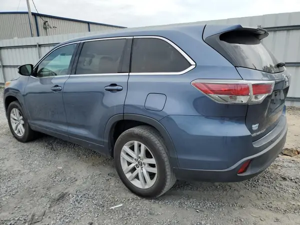 5TDZARFH2GS020117 2016 TOYOTA HIGHLANDER - Image 2