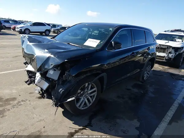 5TDZARFH2GS020540 2016 TOYOTA HIGHLANDER - Image 2