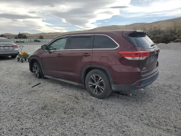 5TDZARFH2HS025433 2017 TOYOTA HIGHLANDER - Image 2
