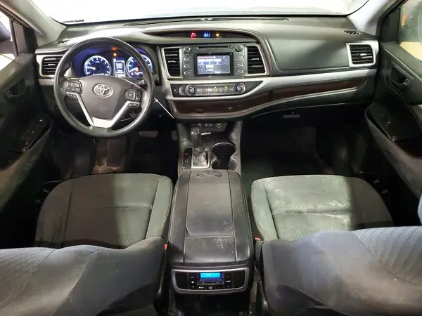 5TDZARFH2HS027408 2017 TOYOTA HIGHLANDER - Image 8