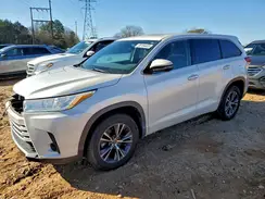 5TDZARFH2HS028882 2017 TOYOTA HIGHLANDER