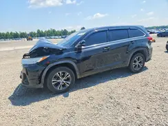 5TDZARFH2HS031975 2017 TOYOTA HIGHLANDER