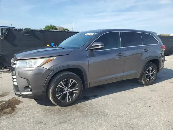 5TDZARFH2JS035837 2018 TOYOTA HIGHLANDER - Image 1