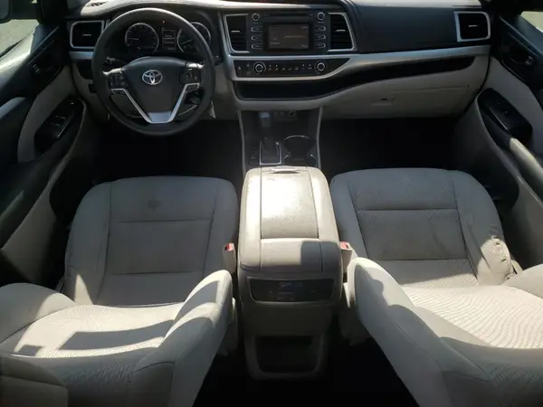 5TDZARFH2JS035837 2018 TOYOTA HIGHLANDER - Image 8