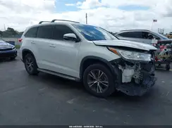 5TDZARFH2JS037085 2018 TOYOTA HIGHLANDER