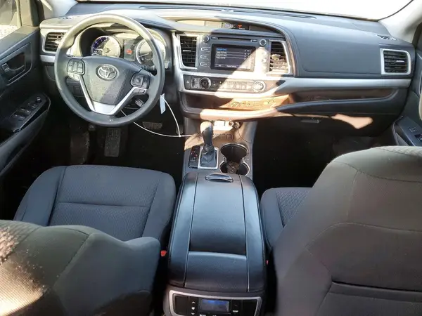 5TDZARFH2JS037412 2018 TOYOTA HIGHLANDER - Image 8