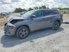 5TDZARFH2JS040150 2018 TOYOTA HIGHLANDER
