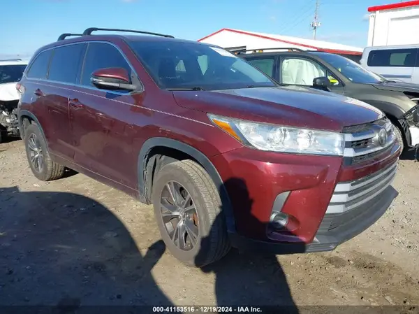 5TDZARFH2JS040424 2018 TOYOTA HIGHLANDER - Image 1