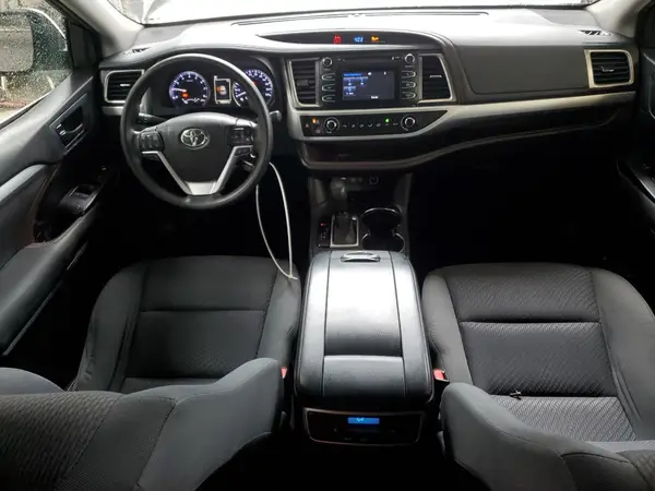 5TDZARFH2JS040942 2018 TOYOTA HIGHLANDER - Image 8