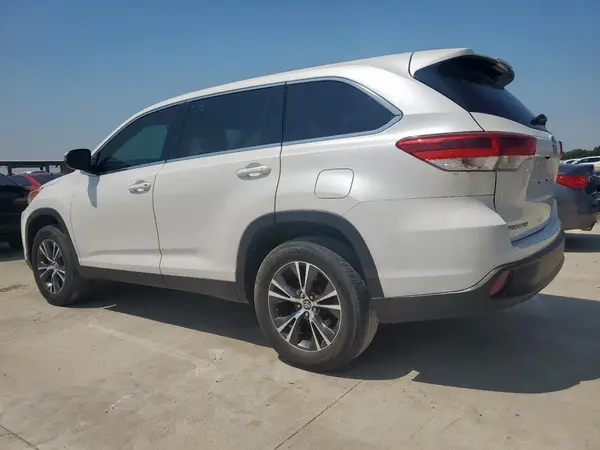 5TDZARFH2KS042854 2019 TOYOTA HIGHLANDER - Image 2