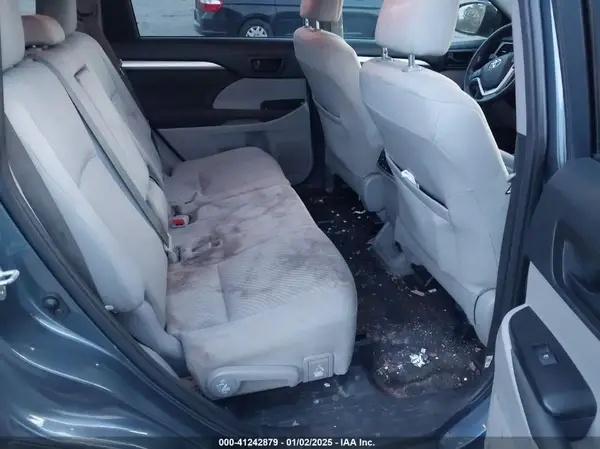 5TDZARFH2KS044474 2019 TOYOTA HIGHLANDER - Image 8