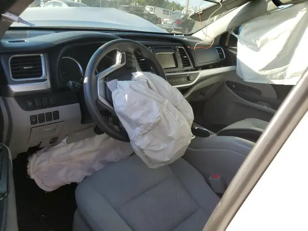 5TDZARFH2KS046628 2019 TOYOTA HIGHLANDER - Image 8