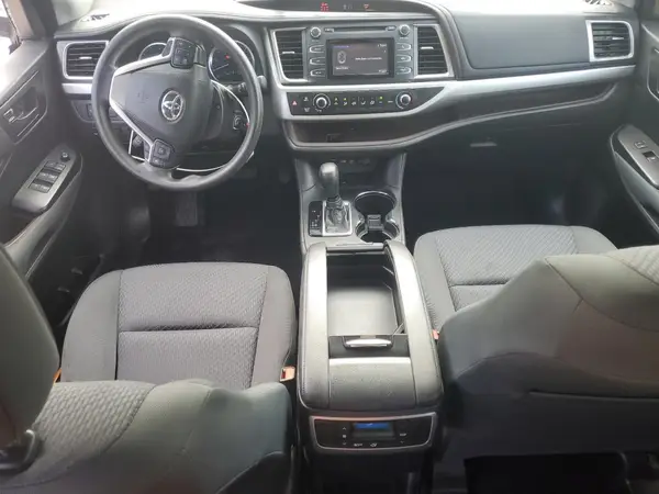5TDZARFH2KS046905 2019 TOYOTA HIGHLANDER - Image 8
