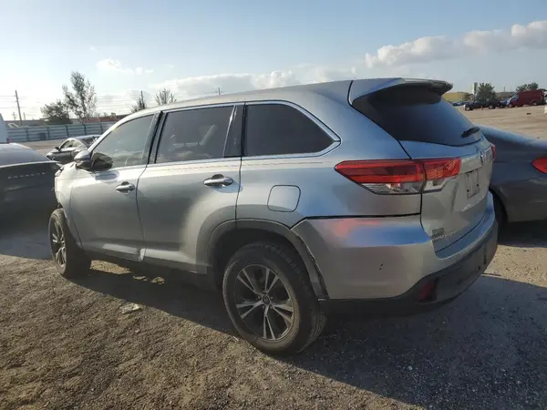 5TDZARFH2KS048251 2019 TOYOTA HIGHLANDER - Image 2
