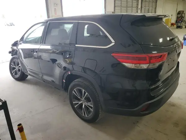 5TDZARFH2KS049237 2019 TOYOTA HIGHLANDER - Image 2