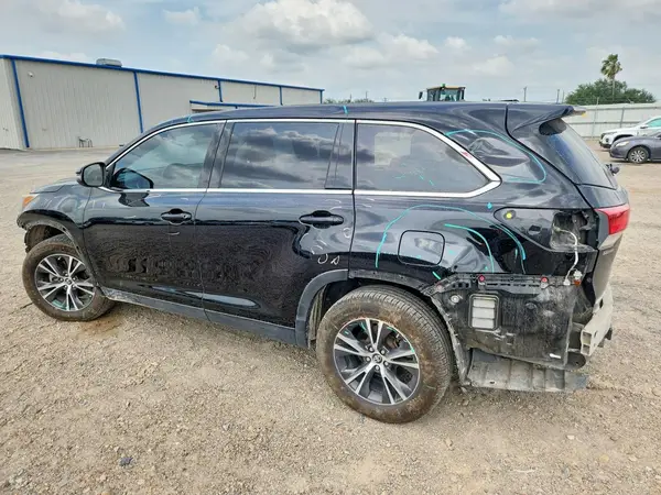 5TDZARFH2KS052008 2019 TOYOTA HIGHLANDER - Image 2