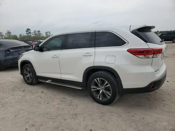 5TDZARFH2KS052171 2019 TOYOTA HIGHLANDER - Image 2