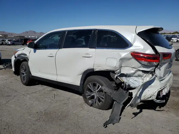 5TDZARFH2KS053305 2019 TOYOTA HIGHLANDER - Image 2