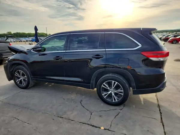5TDZARFH2KS053773 2019 TOYOTA HIGHLANDER - Image 2