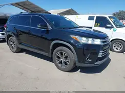 5TDZARFH2KS055636 2019 TOYOTA HIGHLANDER