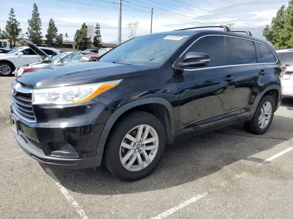 5TDZARFH3GS019168 2016 TOYOTA HIGHLANDER - Image 1