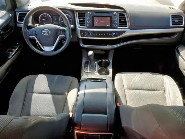 5TDZARFH3GS023141 2016 TOYOTA HIGHLANDER - Image 8