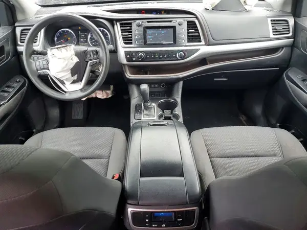 5TDZARFH3HS023738 2017 TOYOTA HIGHLANDER - Image 8