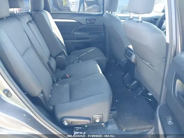 5TDZARFH3HS025635 2017 TOYOTA HIGHLANDER - Image 8