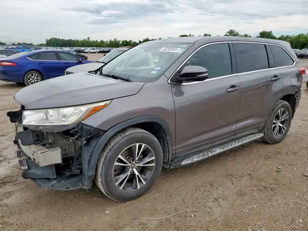 5TDZARFH3HS025960 2017 TOYOTA HIGHLANDER - Image 1