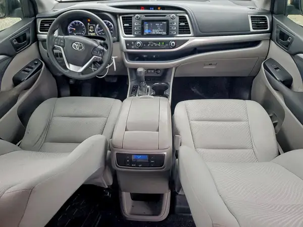 5TDZARFH3HS031452 2017 TOYOTA HIGHLANDER - Image 8
