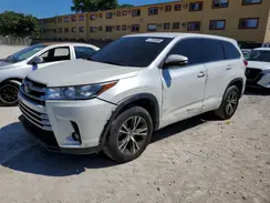 5TDZARFH3JS035894 2018 TOYOTA HIGHLANDER