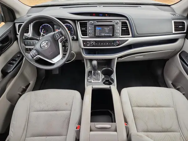 5TDZARFH3JS037354 2018 TOYOTA HIGHLANDER - Image 8
