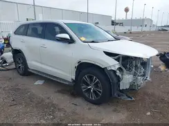 5TDZARFH3JS040030 2018 TOYOTA HIGHLANDER