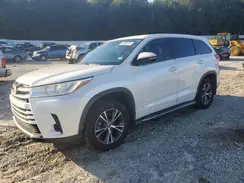 5TDZARFH3JS040562 2018 TOYOTA HIGHLANDER