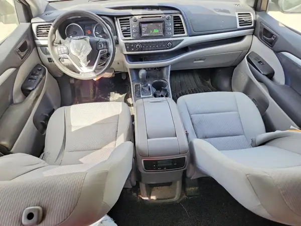 5TDZARFH3JS041257 2018 TOYOTA HIGHLANDER - Image 8