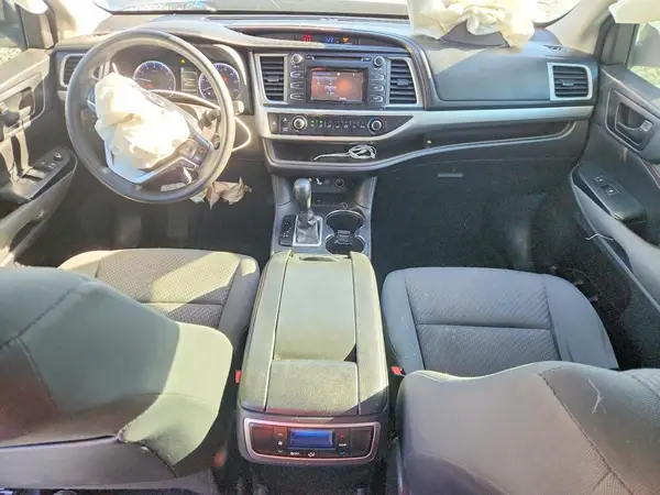 5TDZARFH3JS041856 2018 TOYOTA HIGHLANDER - Image 8