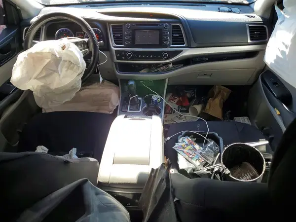 5TDZARFH3KS041938 2019 TOYOTA HIGHLANDER - Image 8