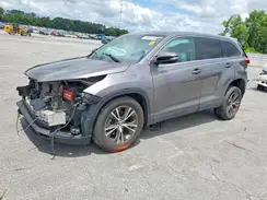 5TDZARFH3KS042281 2019 TOYOTA HIGHLANDER