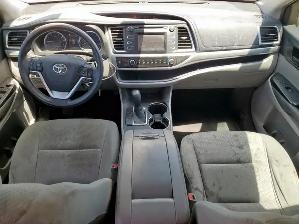 5TDZARFH3KS044323 2019 TOYOTA HIGHLANDER - Image 8